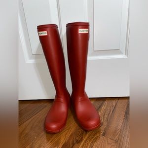 HUNTER Tall Rain Boots